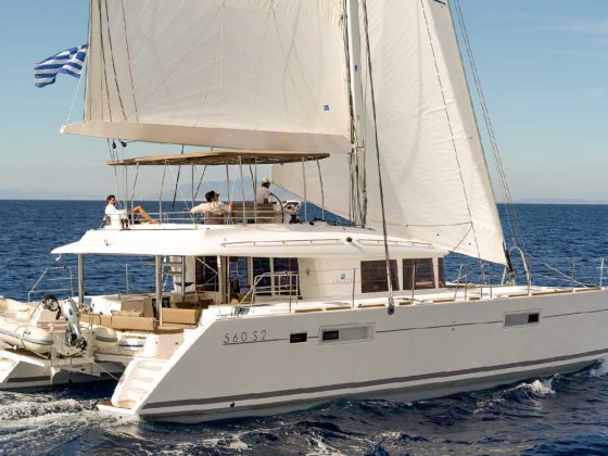 catamaran charters