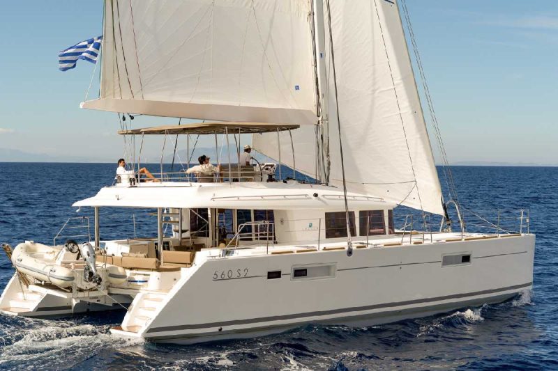 catamaran charters