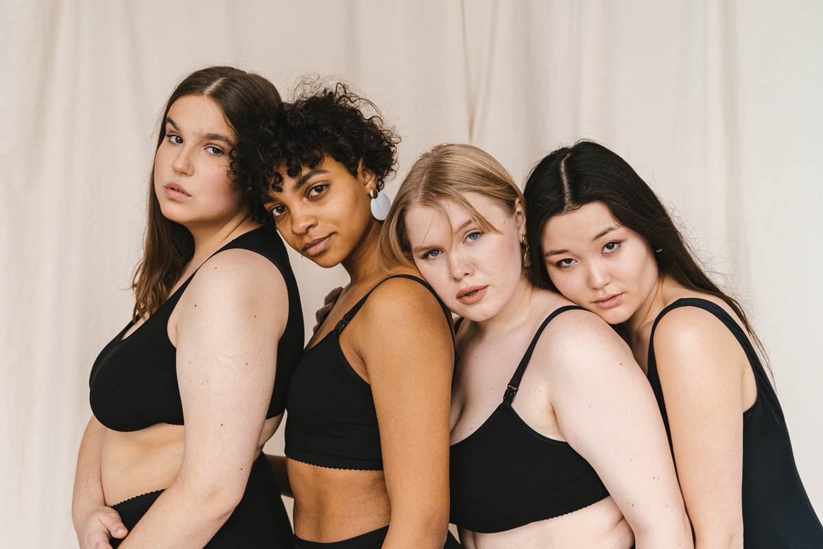 5 Tips for Marketing Intimate Apparel Online